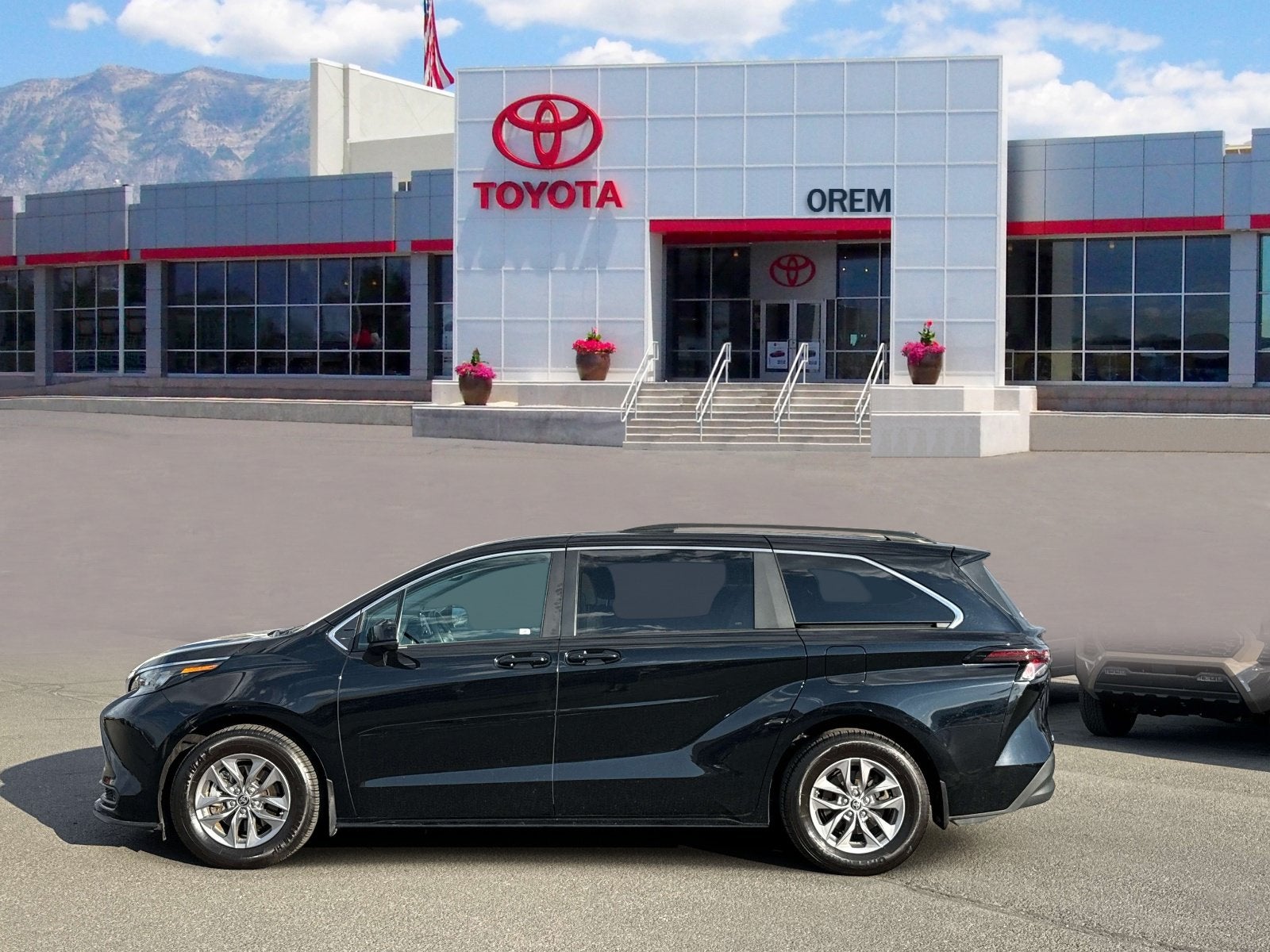 2024 Toyota Sienna LE