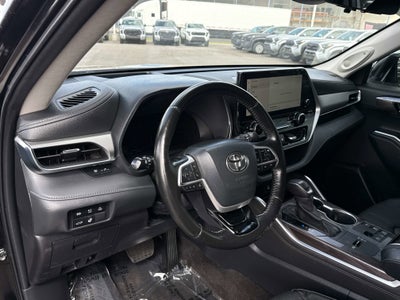 2023 Toyota Highlander Hybrid Hybrid Platinum
