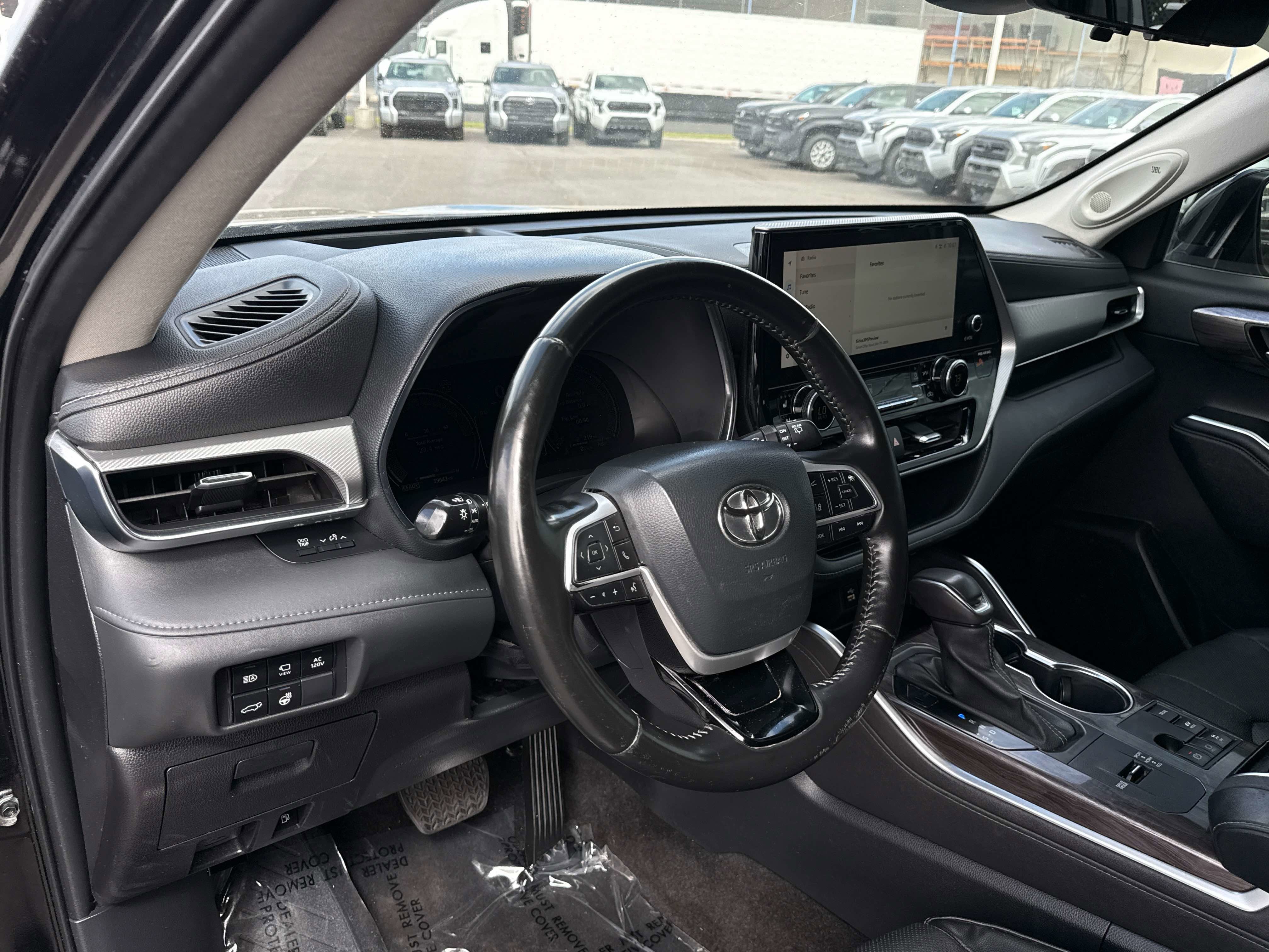 2023 Toyota Highlander Hybrid Hybrid Platinum
