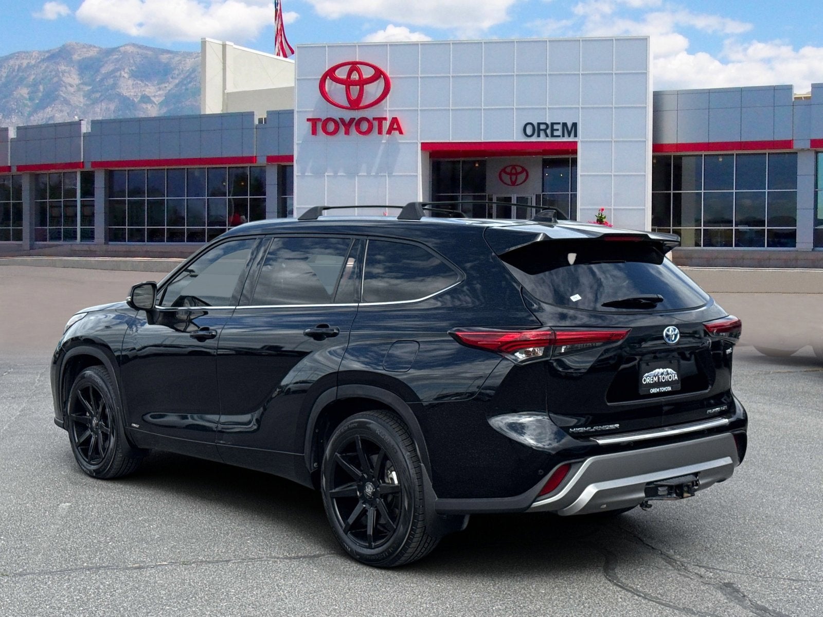 2023 Toyota Highlander Hybrid Hybrid Platinum