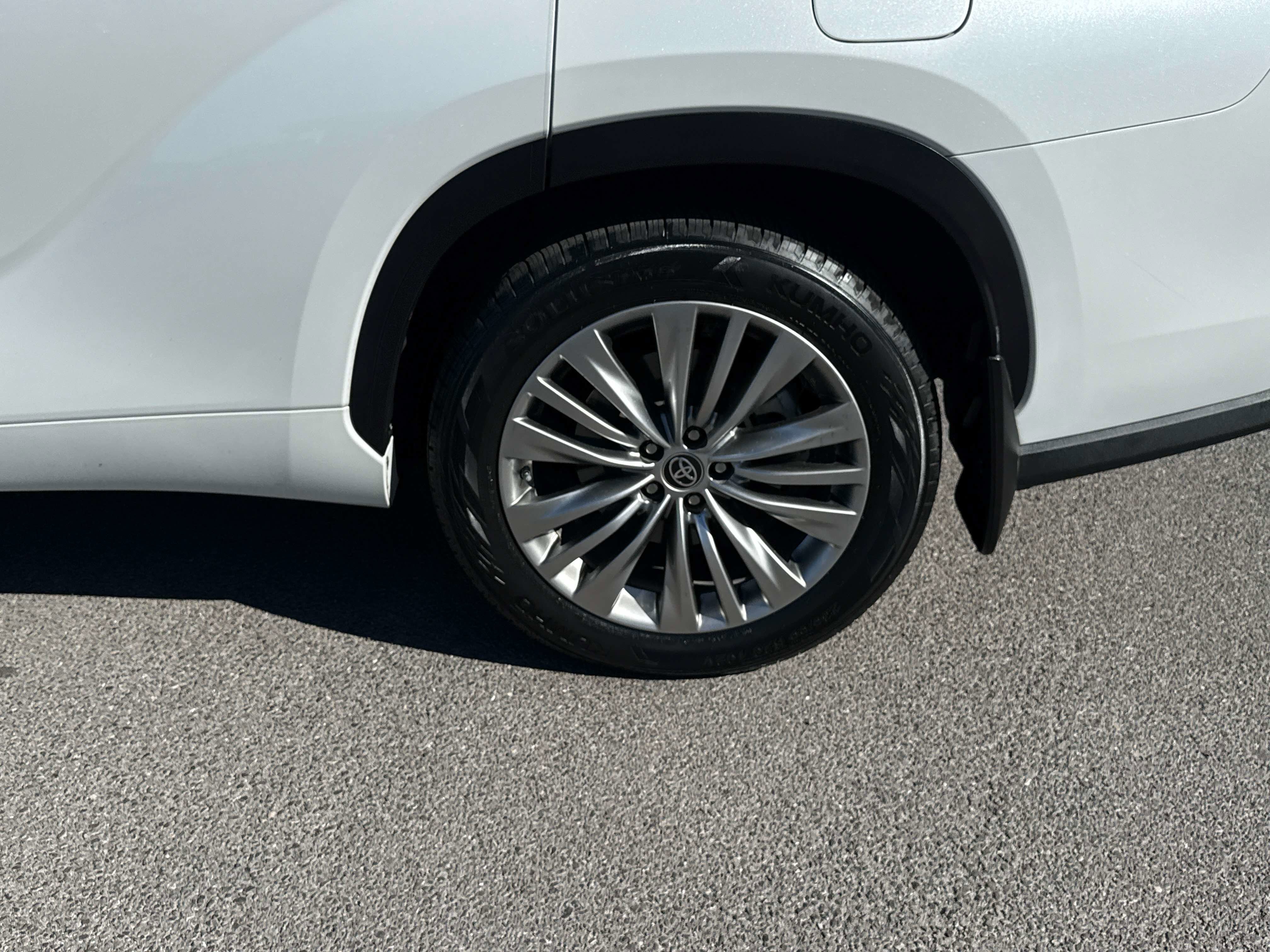 2022 Toyota Highlander Hybrid Hybrid Platinum