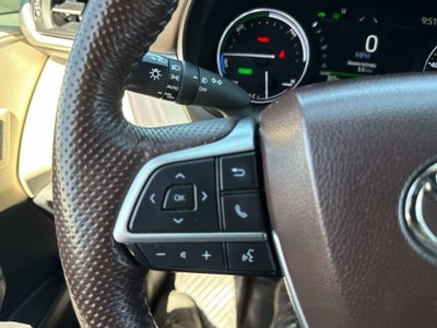 2023 Toyota SIENNA PLATINUM Platinum