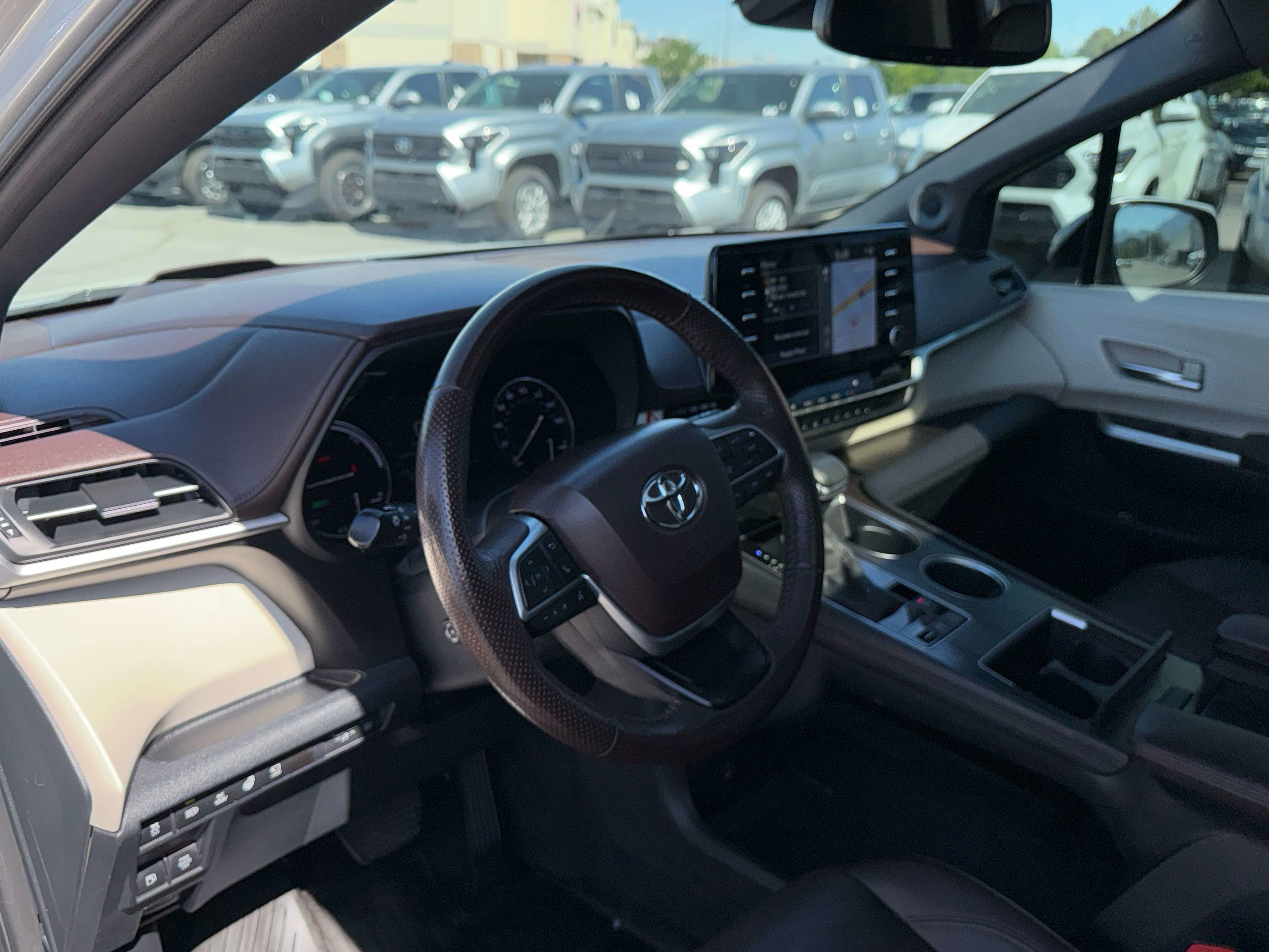 2023 Toyota SIENNA PLATINUM Platinum