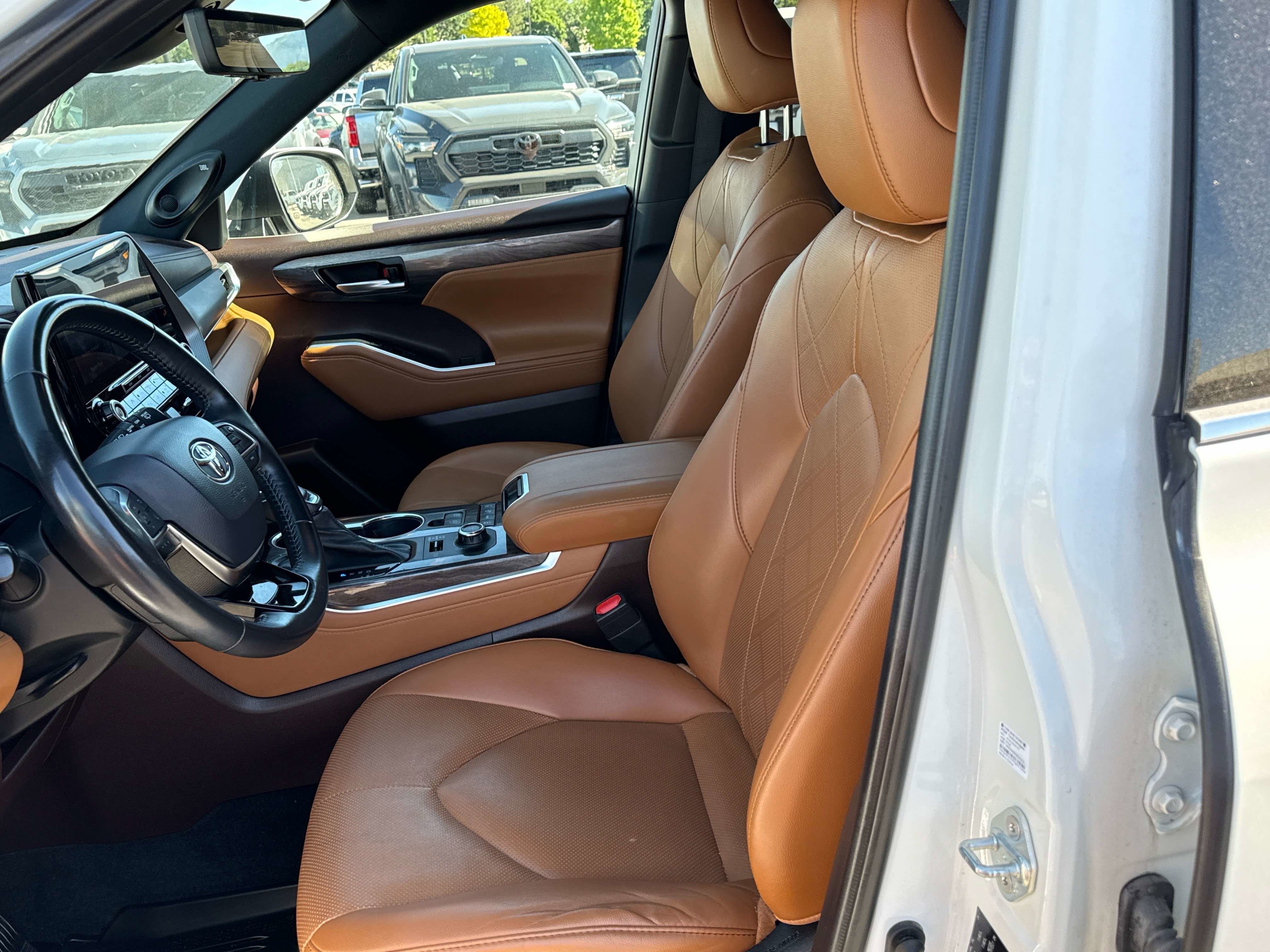 2021 Toyota Highlander Platinum