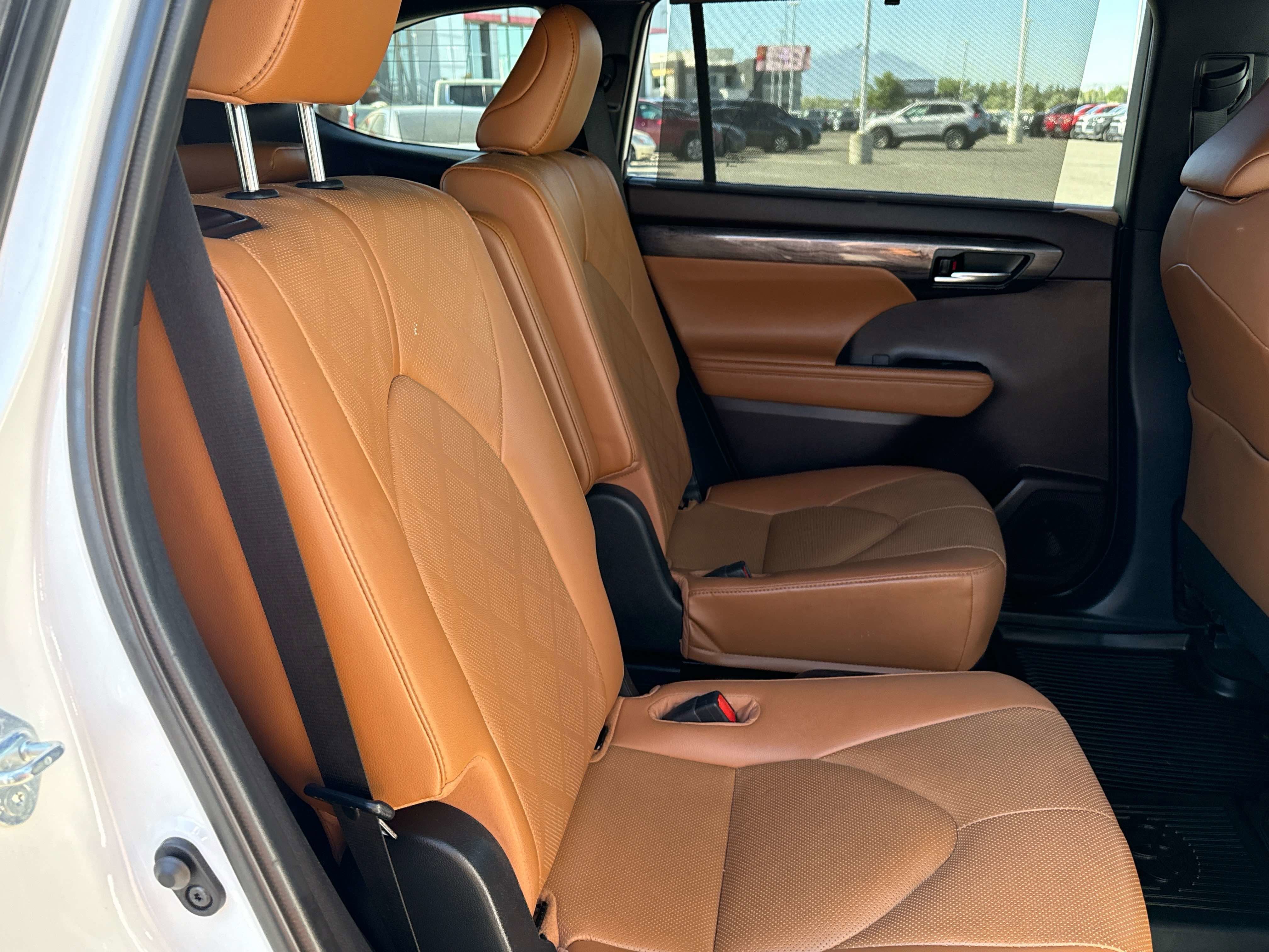 2021 Toyota Highlander Platinum
