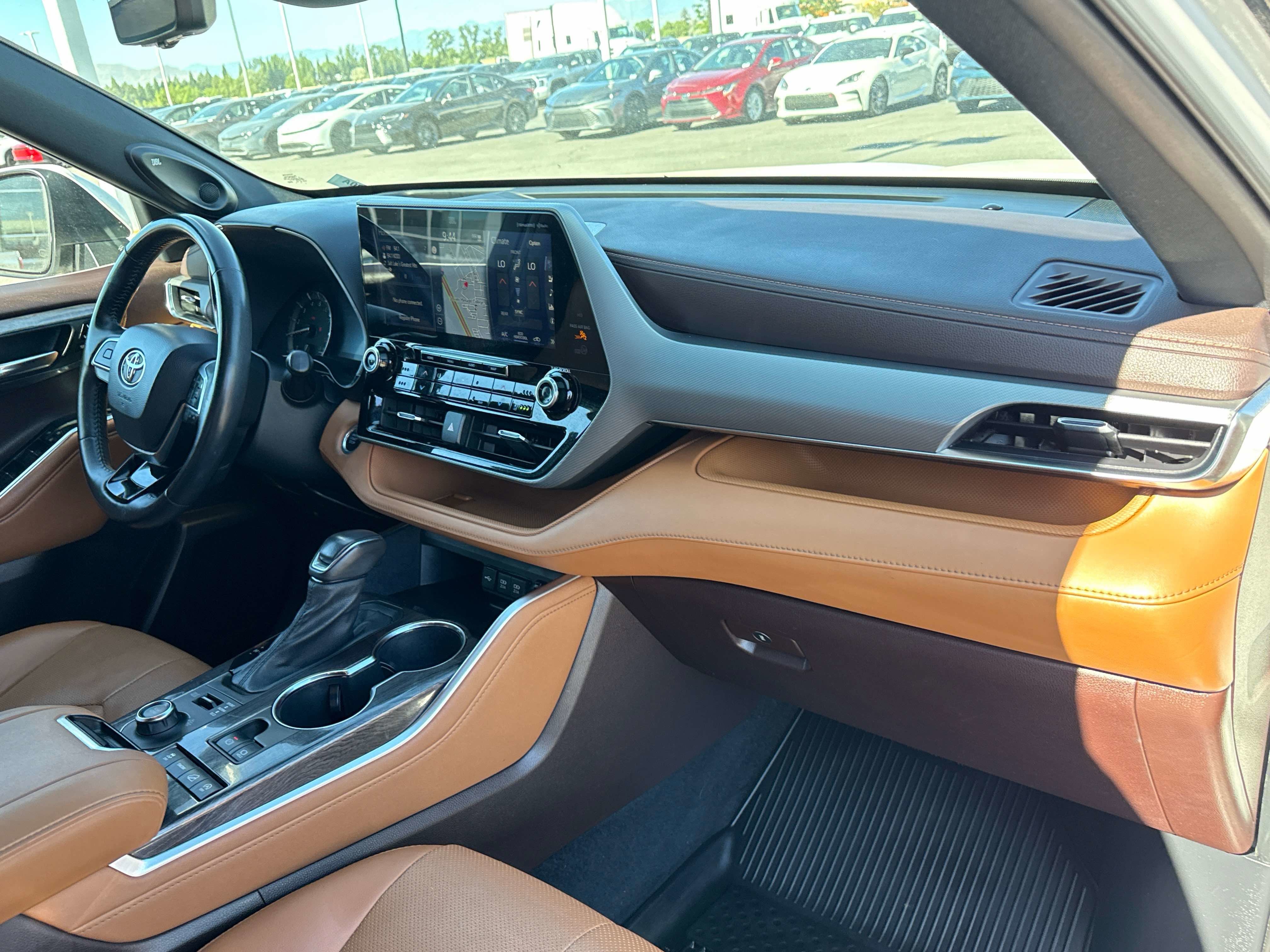 2021 Toyota Highlander Platinum