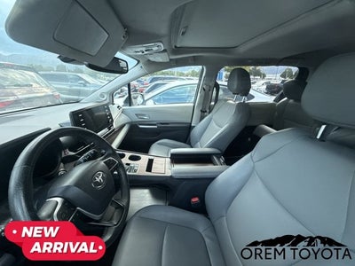 2023 Toyota Sienna XLE