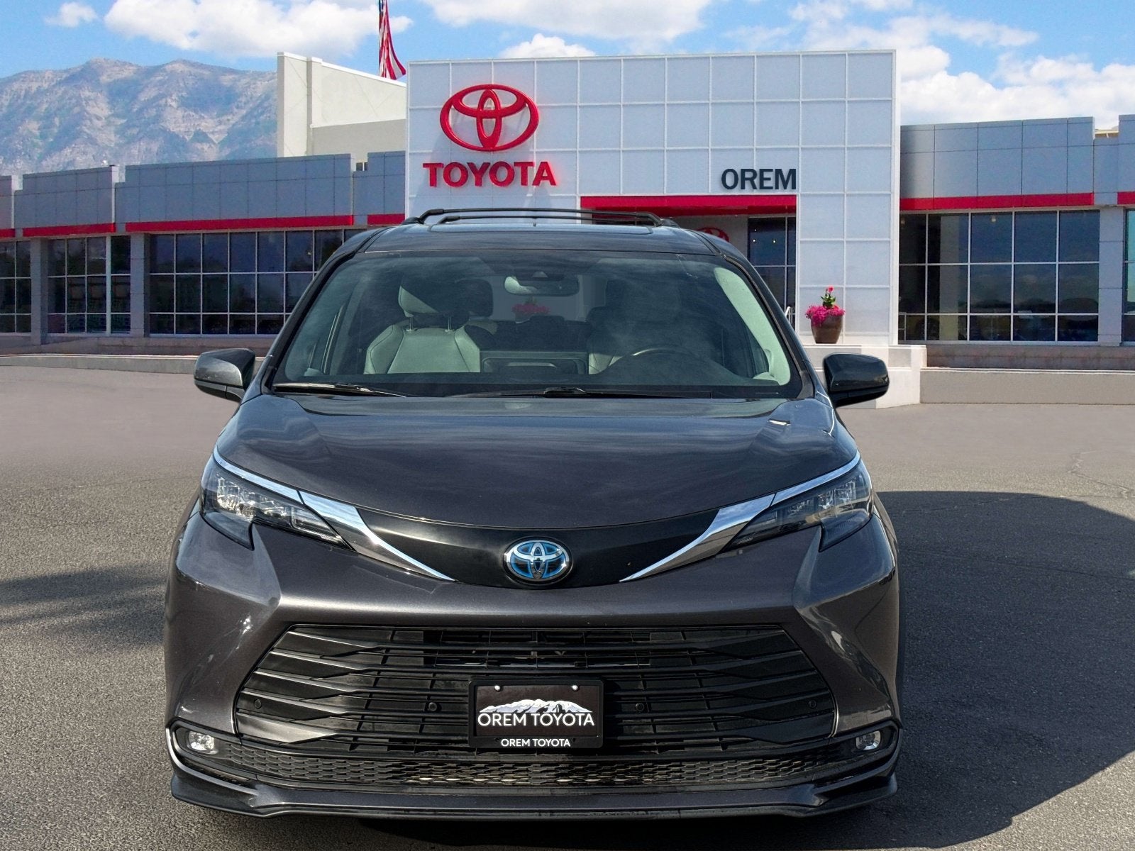 2025 Toyota Sienna XLE