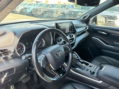 2021 Toyota Highlander XSE