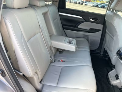 2018 Toyota HIGHLANDER XLE