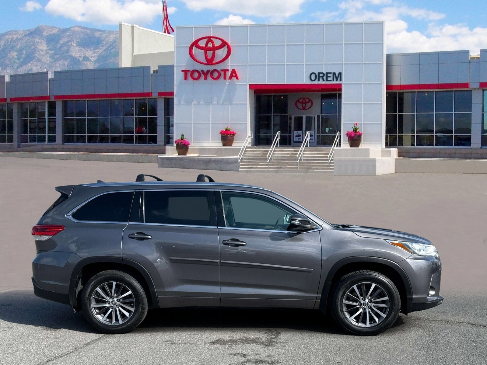 2018 Toyota HIGHLANDER XLE