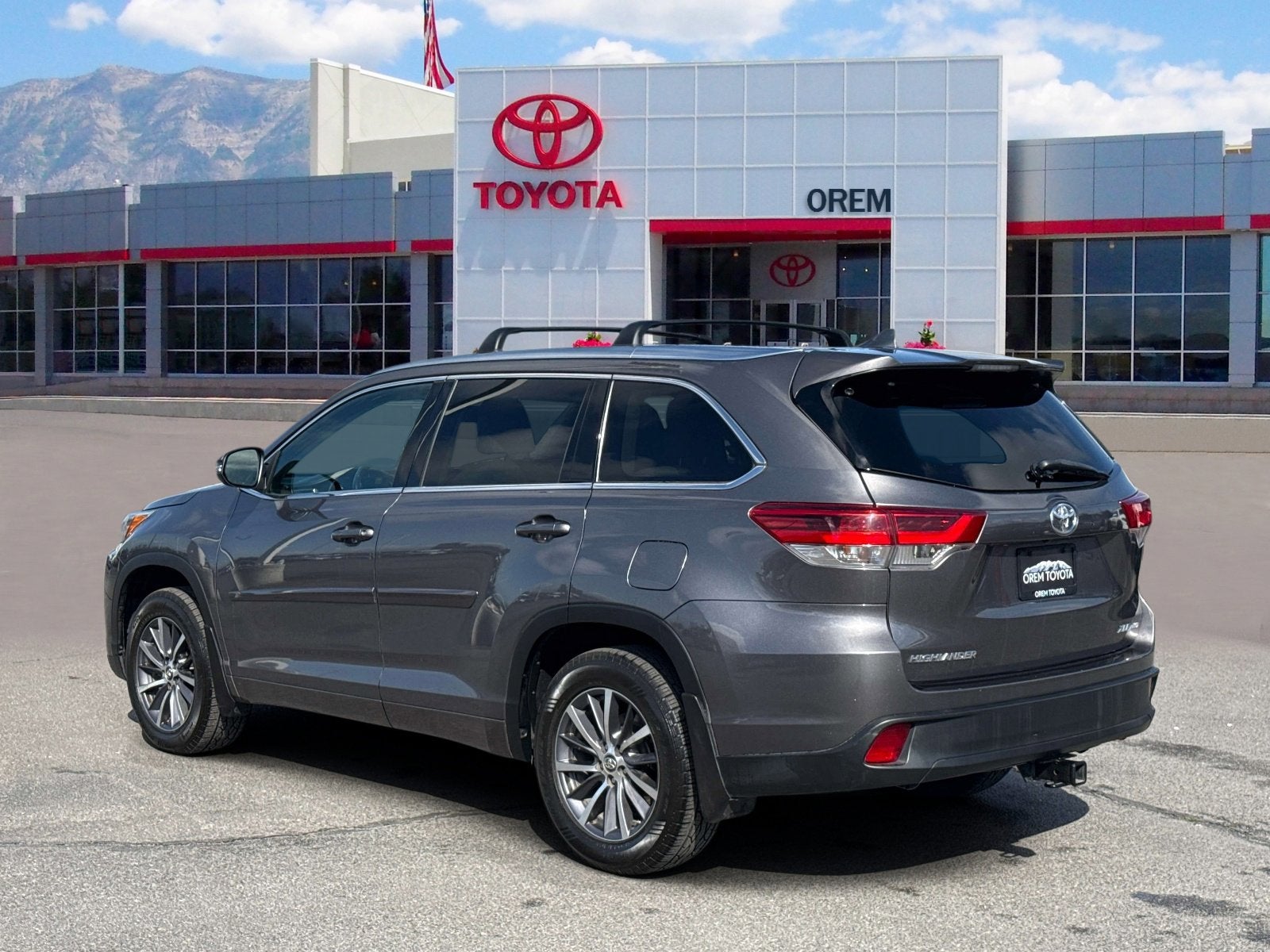 2018 Toyota HIGHLANDER XLE