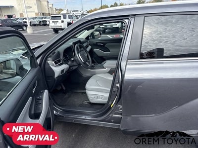 2024 Toyota Highlander Hybrid Hybrid XLE