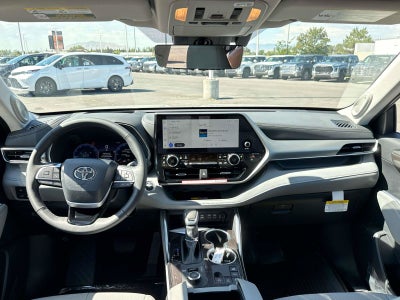 2026 Toyota Highlander Platinum