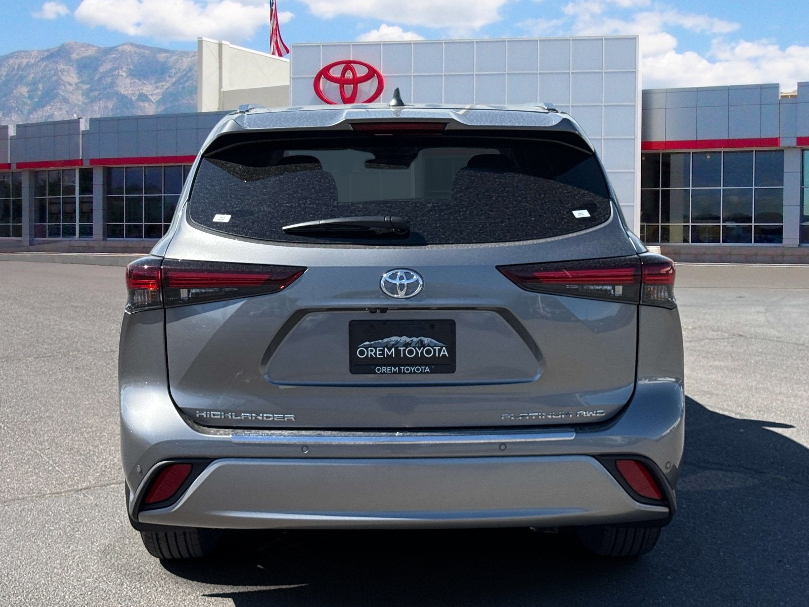 2026 Toyota Highlander Platinum