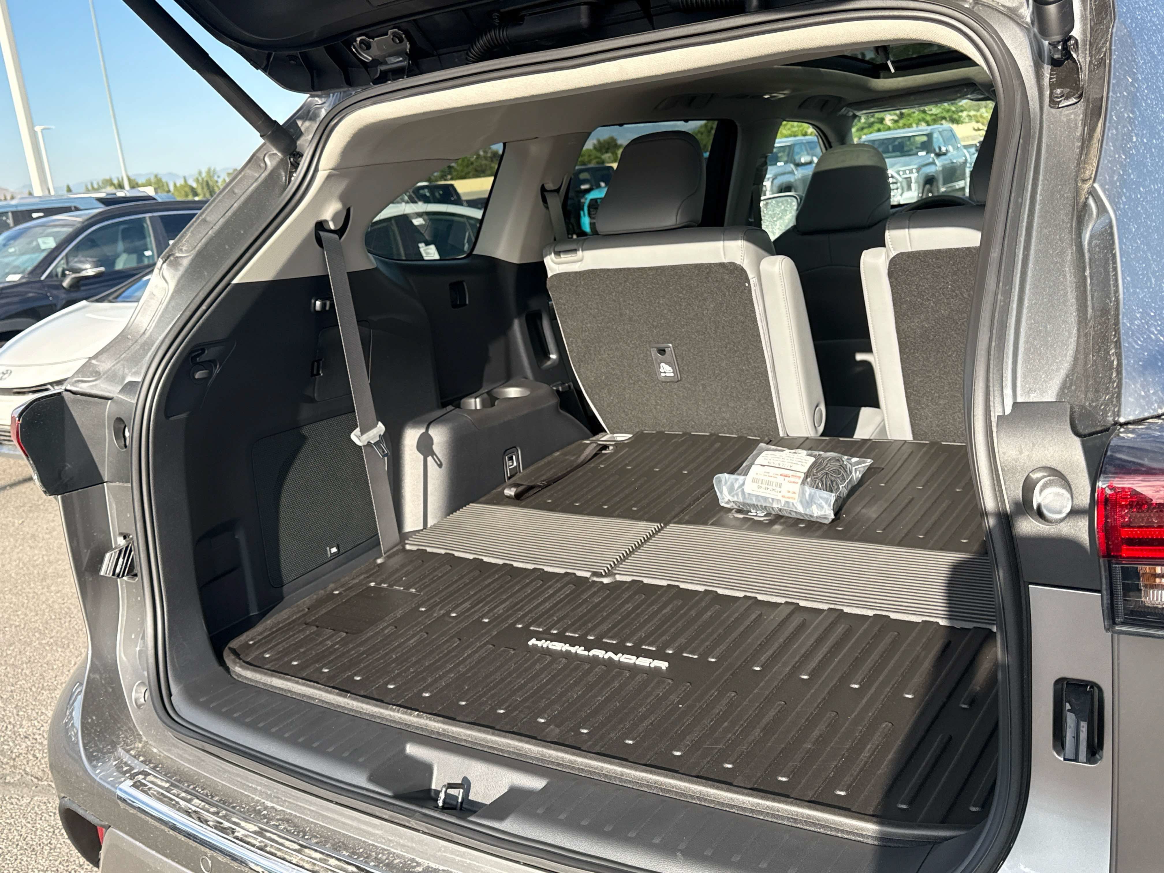 2026 Toyota Highlander Platinum