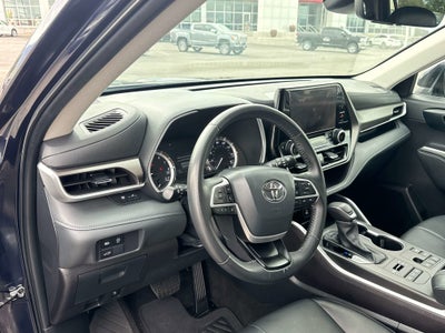 2024 Toyota HIGHLANDER XLE