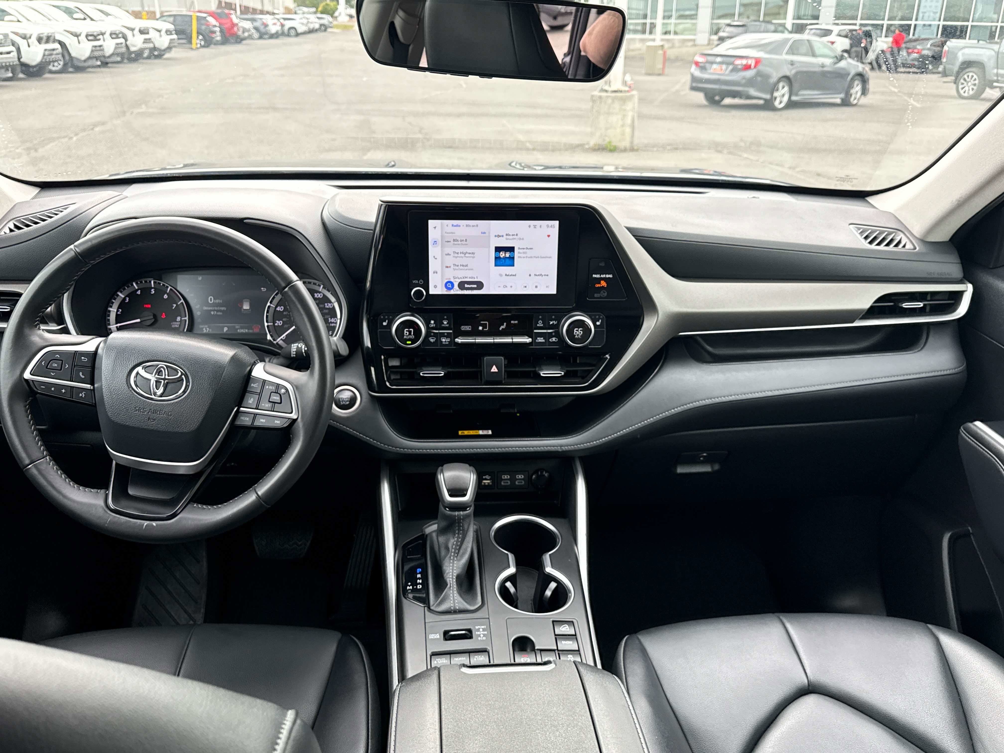 2024 Toyota HIGHLANDER XLE