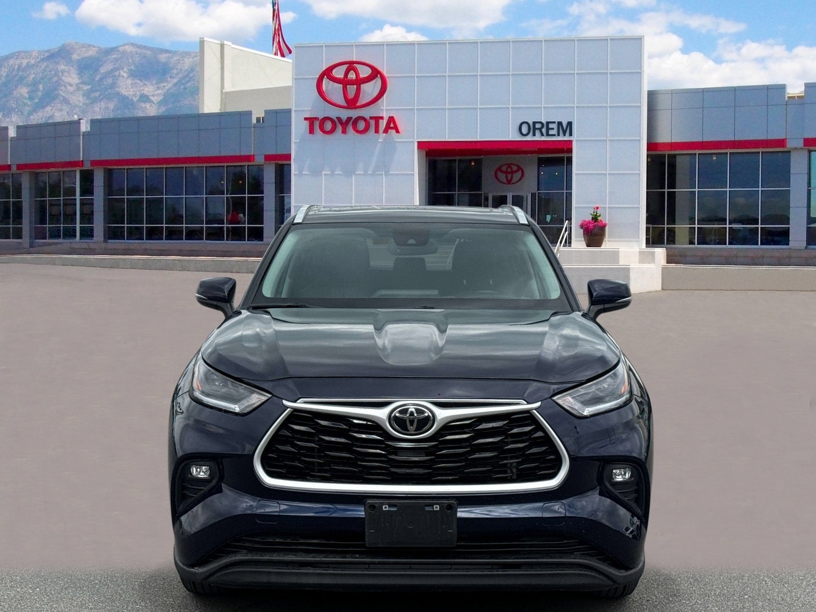 2024 Toyota HIGHLANDER XLE