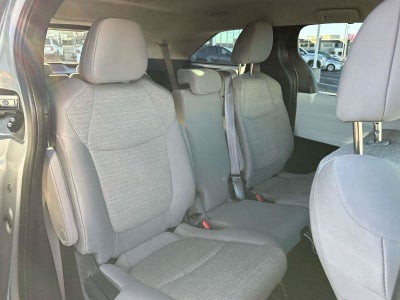 2025 Toyota Sienna LE