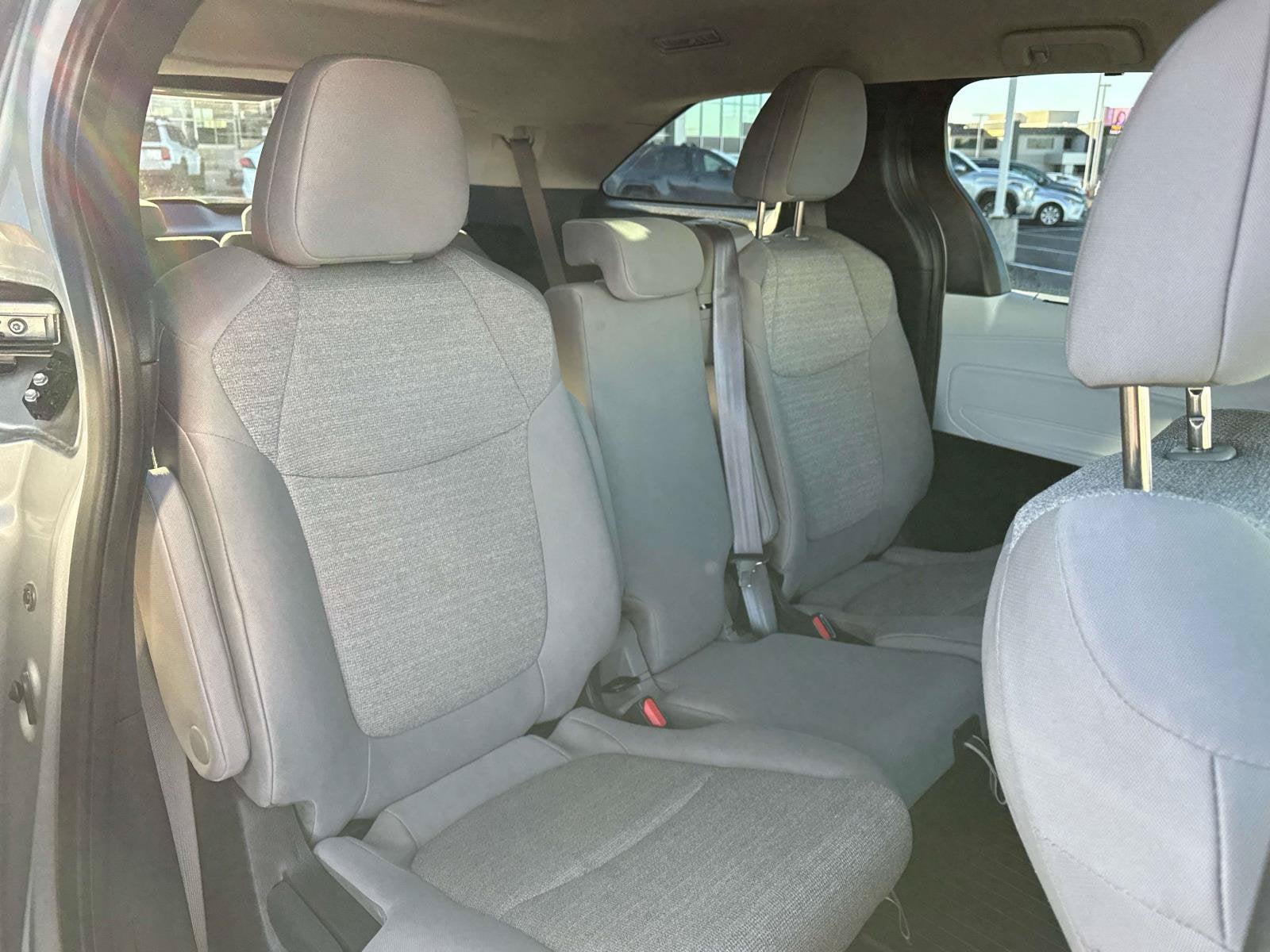 2025 Toyota Sienna LE
