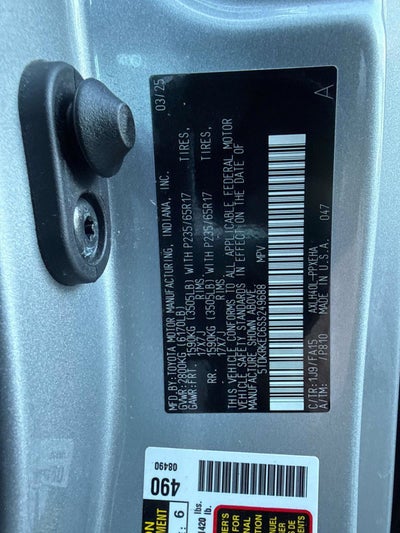 2025 Toyota Sienna LE