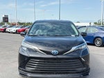 2025 Toyota Sienna LE
