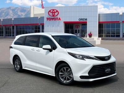 2024 Toyota SIENNA LE AWD LE