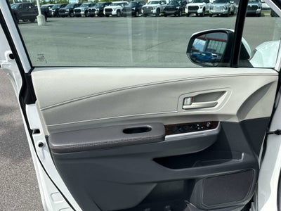 2024 Toyota SIENNA LE AWD LE