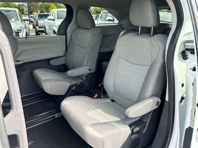 2024 Toyota SIENNA LE AWD LE