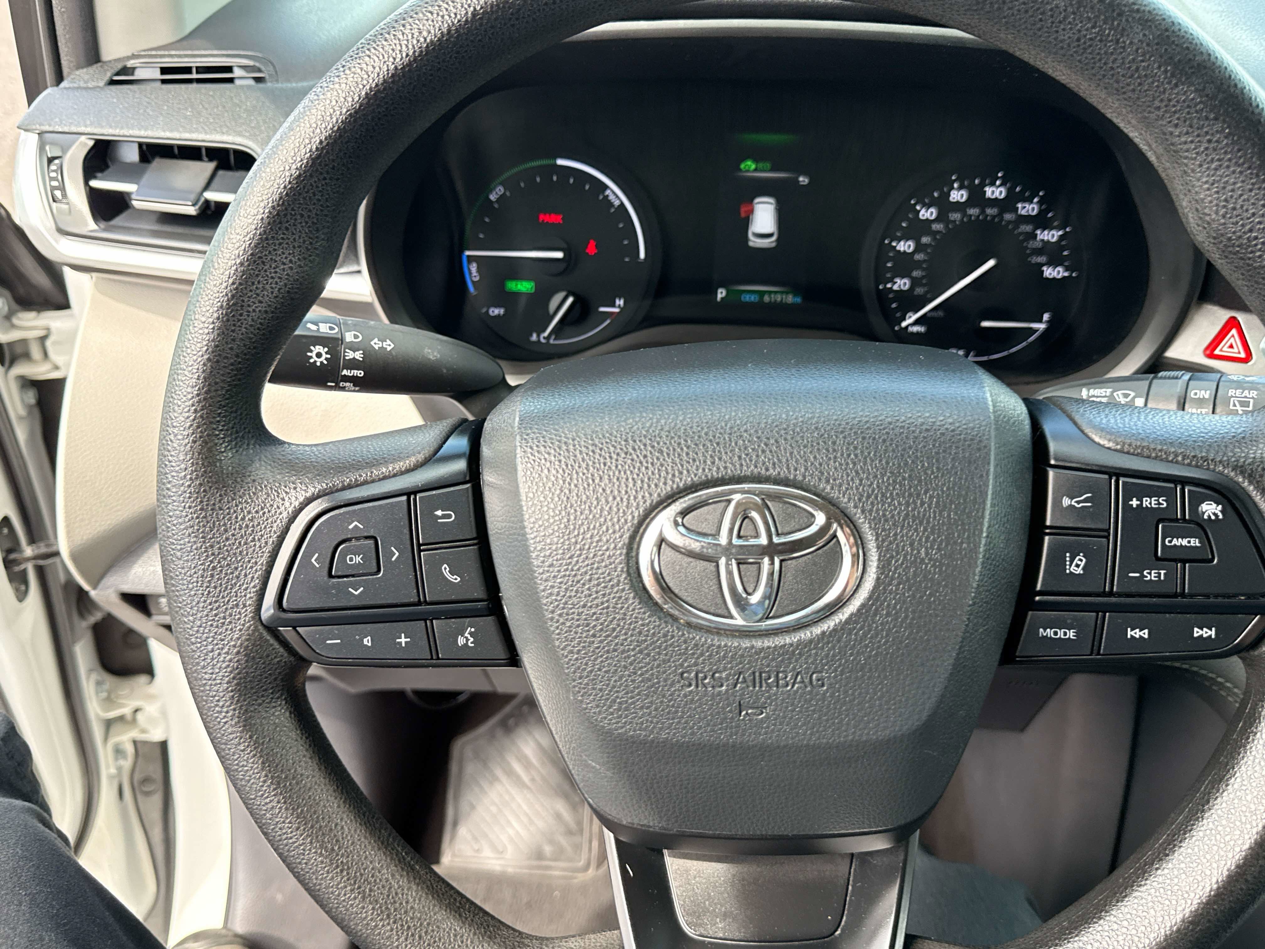 2024 Toyota SIENNA LE AWD LE