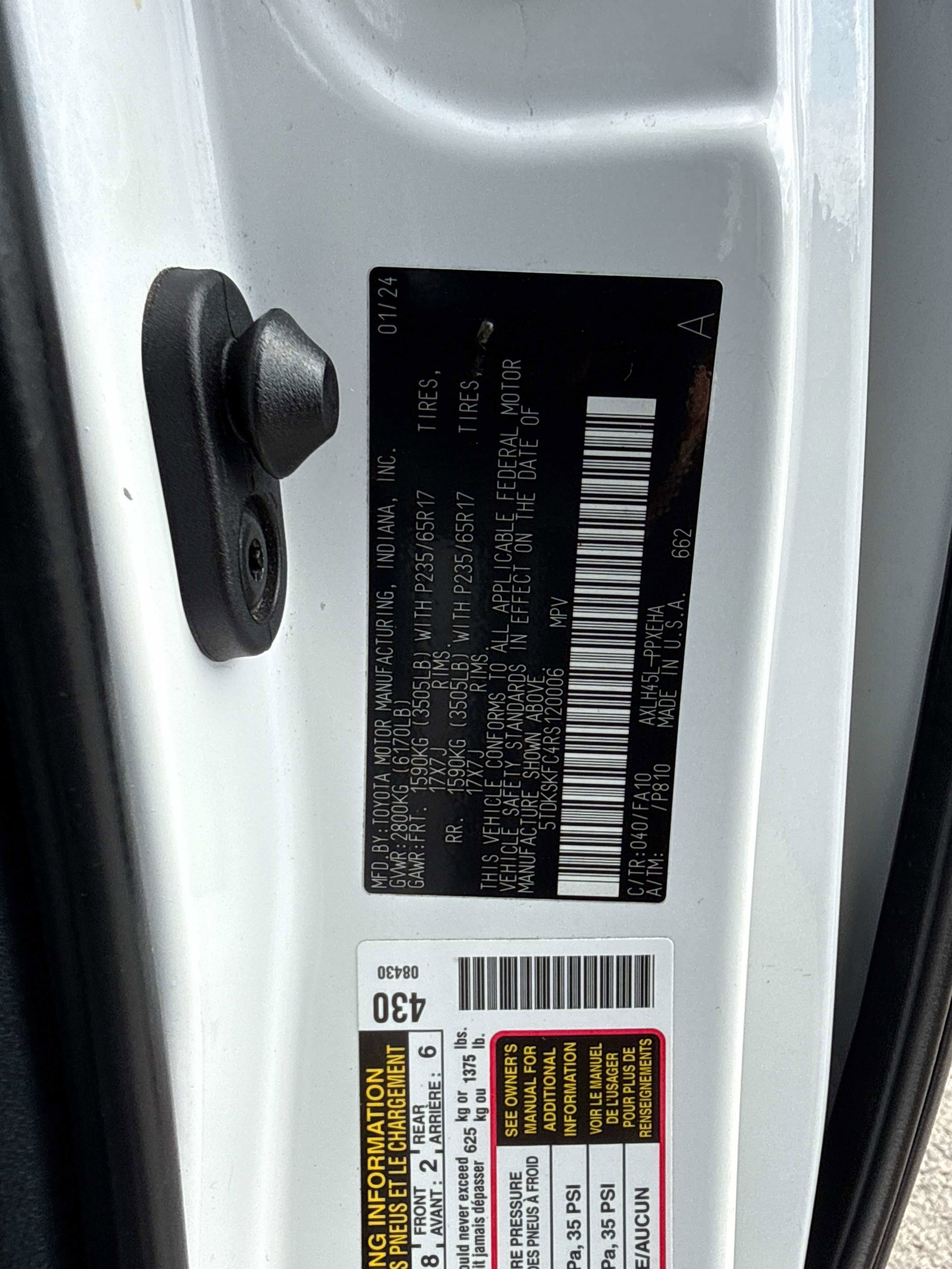 2024 Toyota SIENNA LE AWD LE
