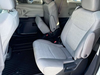 2024 Toyota Sienna LE