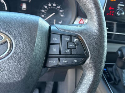 2024 Toyota Sienna LE