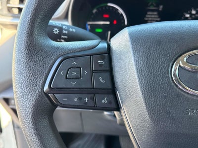 2024 Toyota Sienna LE