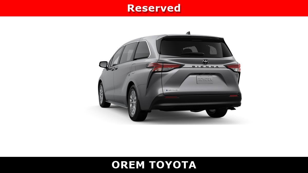 2026 Toyota Sienna LE