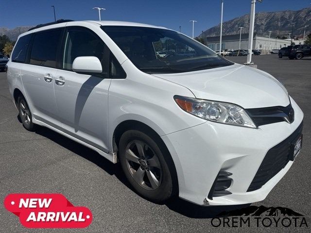 2020 Toyota Sienna LE
