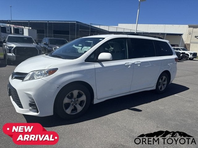 2020 Toyota Sienna LE