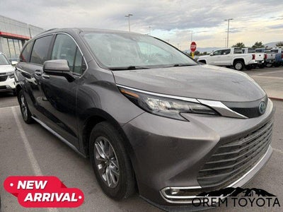 2024 Toyota Sienna XLE