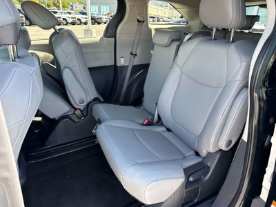 2024 Toyota SIENNA XLE XLE