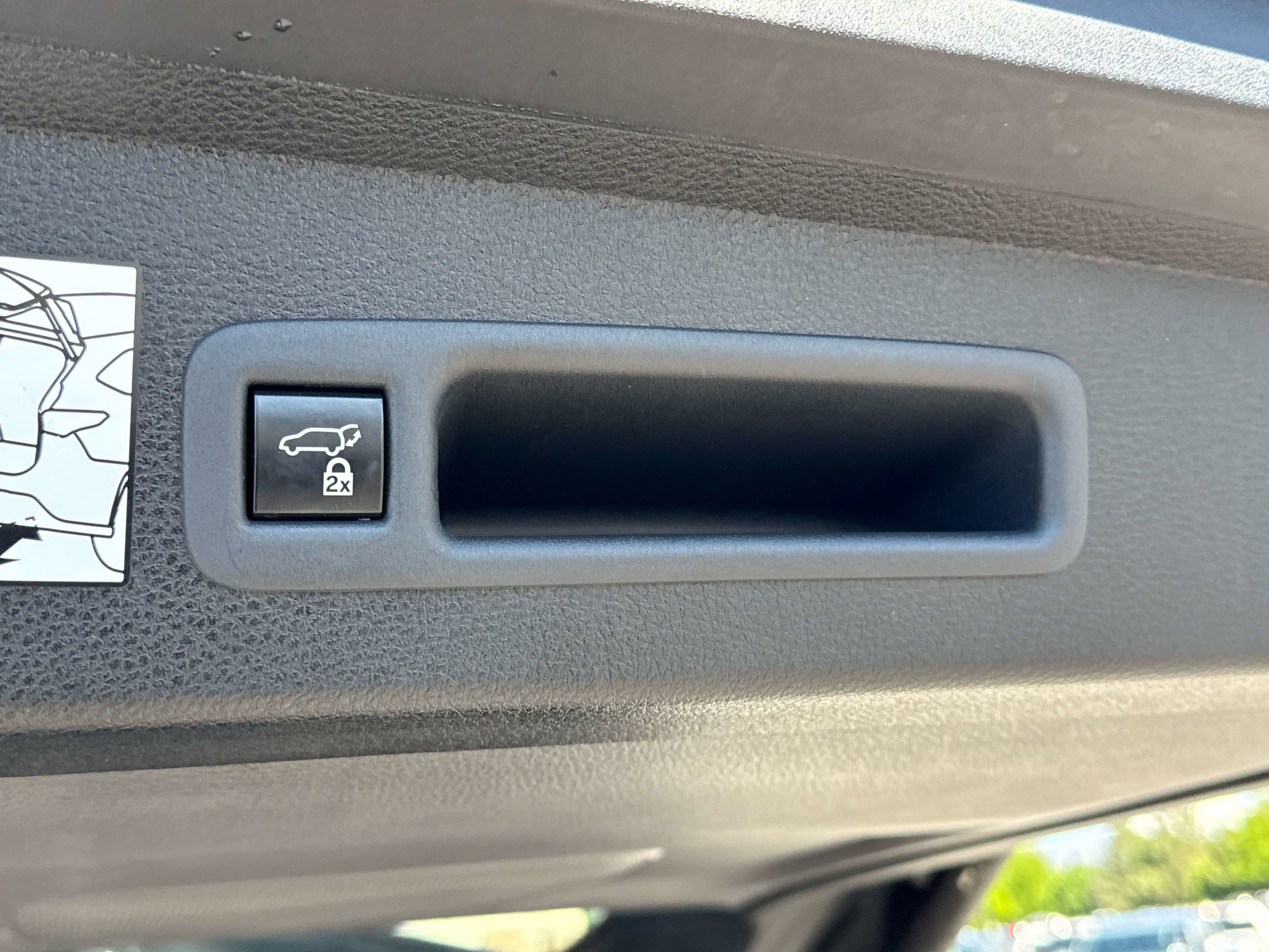 2024 Toyota SIENNA XLE XLE