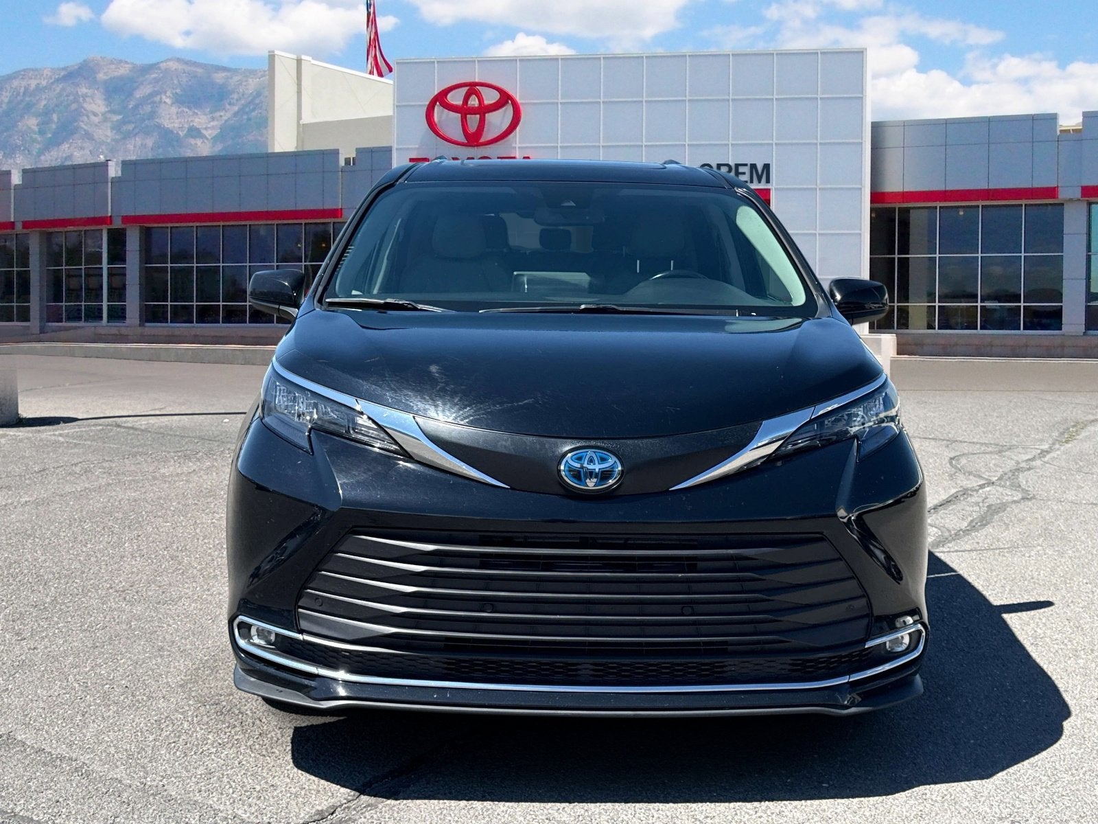 2024 Toyota SIENNA XLE XLE