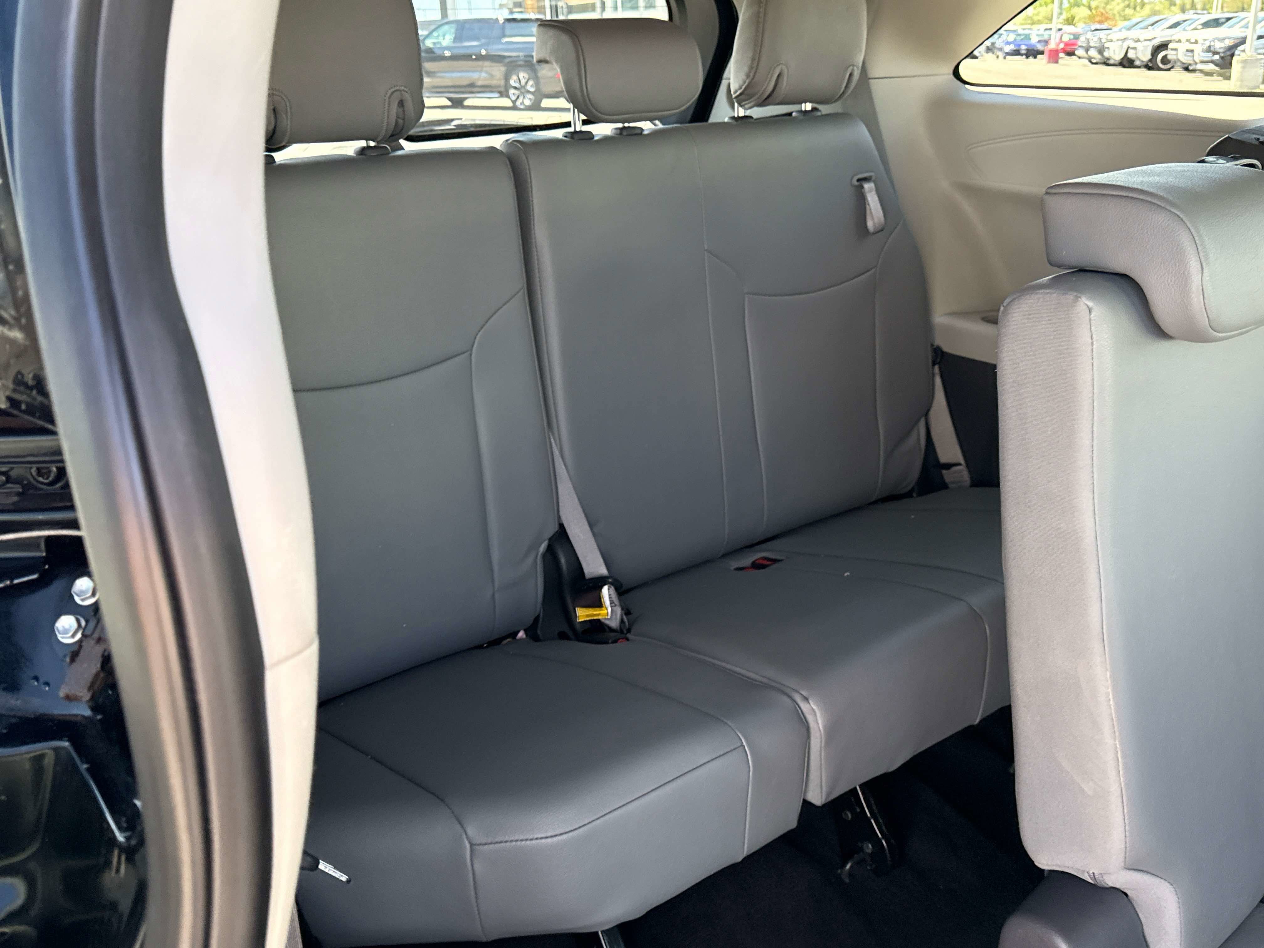 2024 Toyota SIENNA XLE XLE