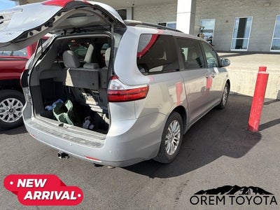 2017 Toyota Sienna XLE Premium
