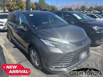 2023 Toyota Sienna Limited