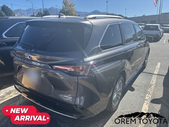 2023 Toyota Sienna Limited