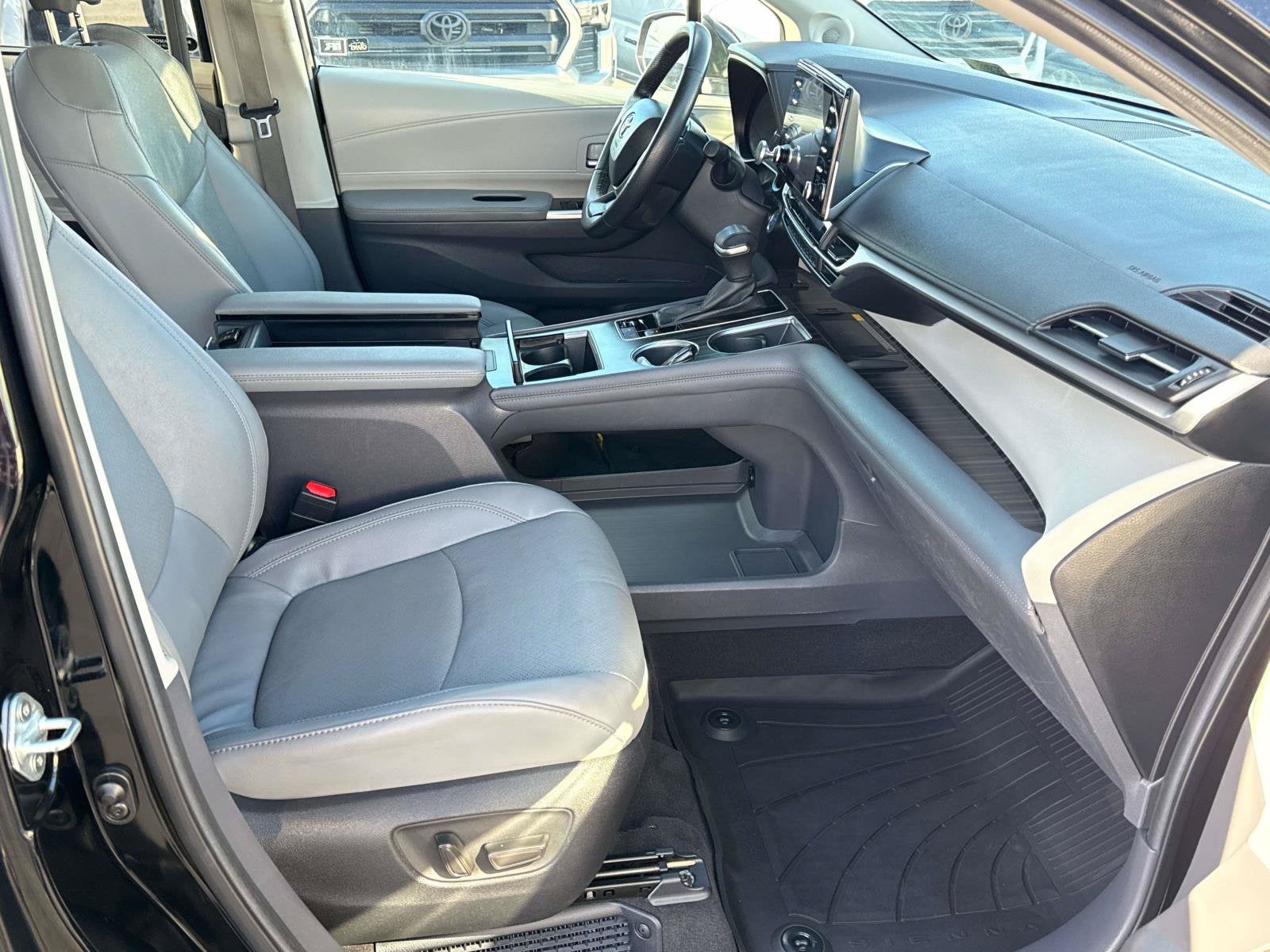 2024 Toyota Sienna Limited