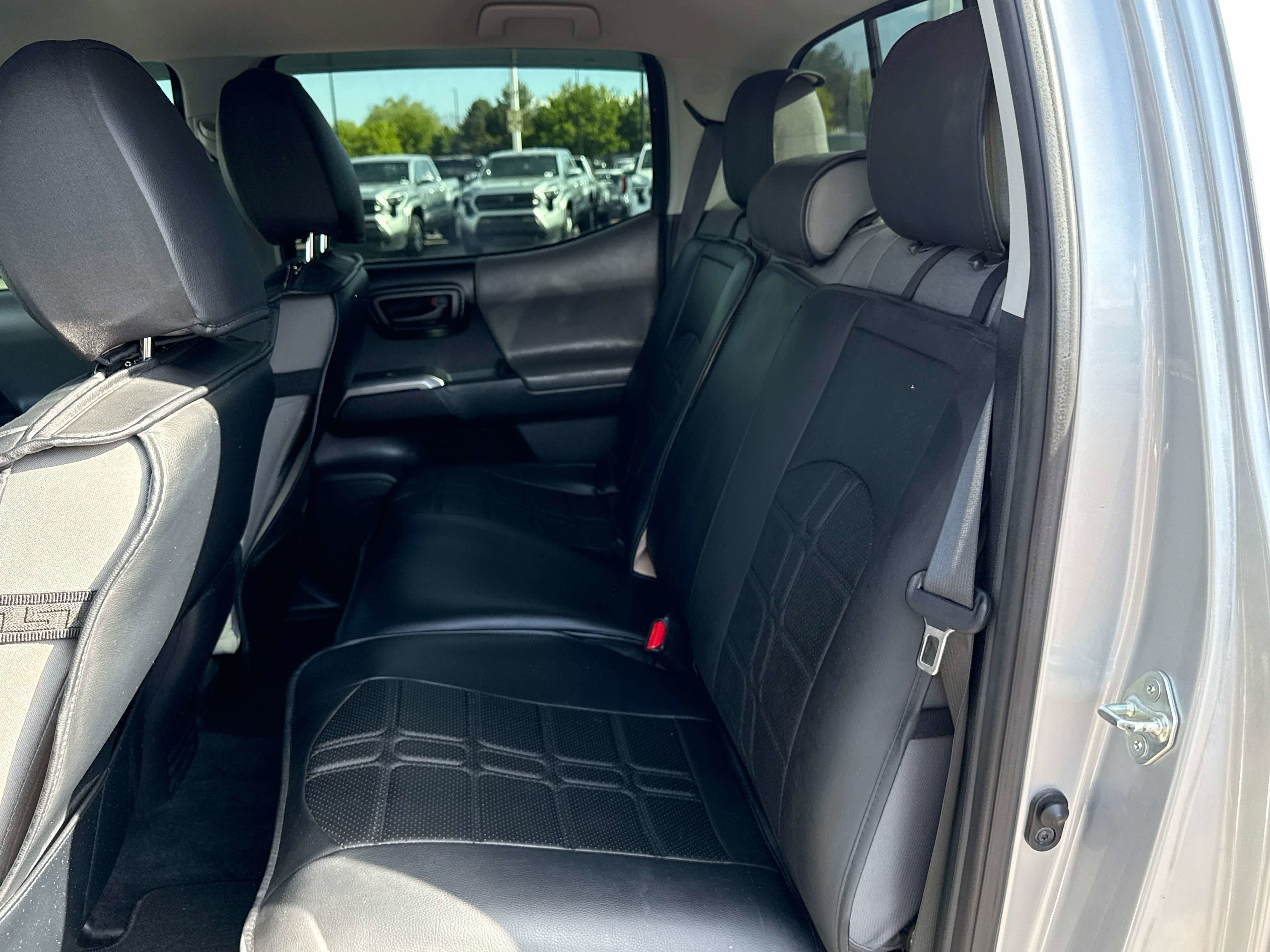 2017 Toyota TACOMA SR5 SR5