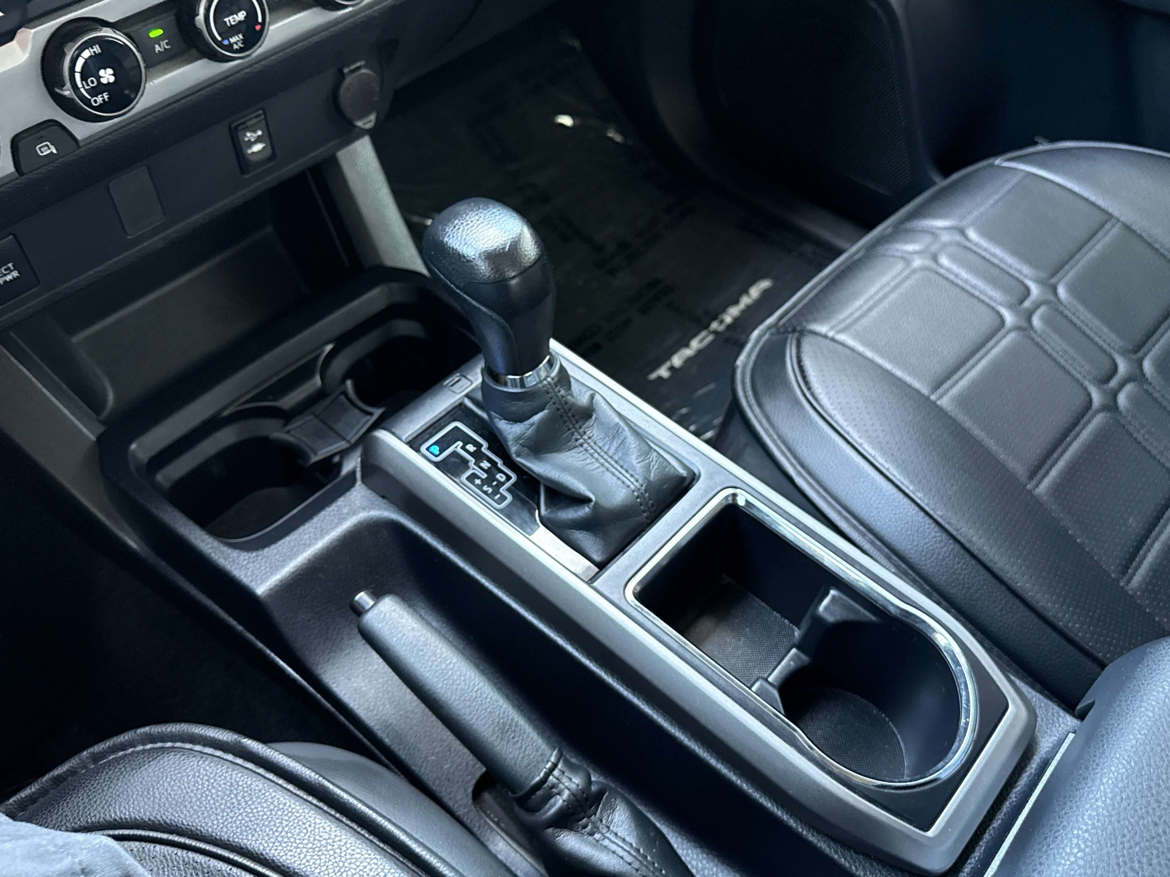 2017 Toyota TACOMA SR5 SR5