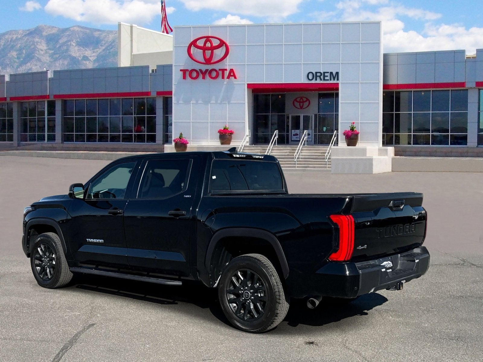 2024 Toyota TUNDRA 4X4 SR5